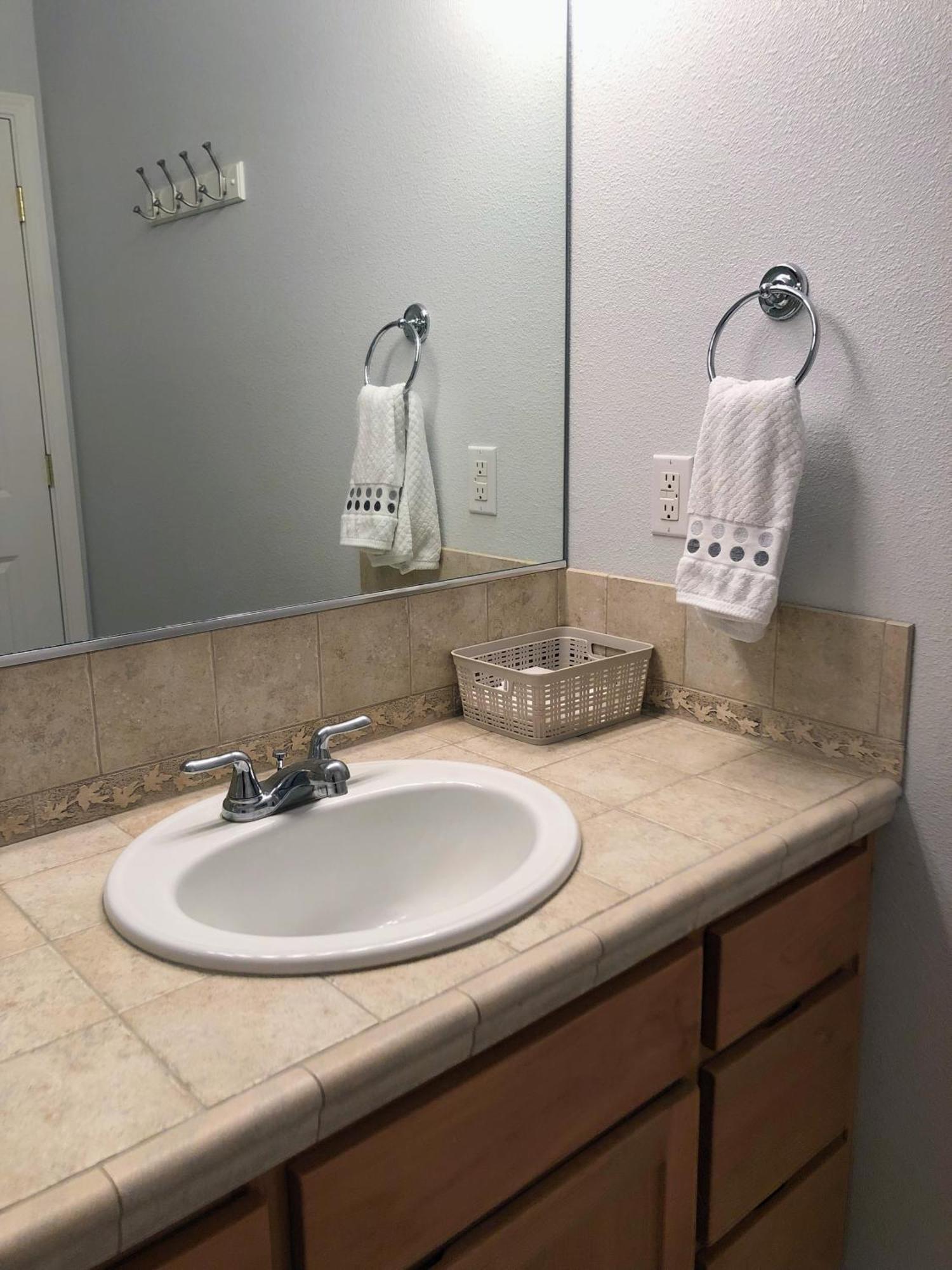 2 Bedroom Suite: Views, Private Entrance, Evchgr Amity Kültér fotó