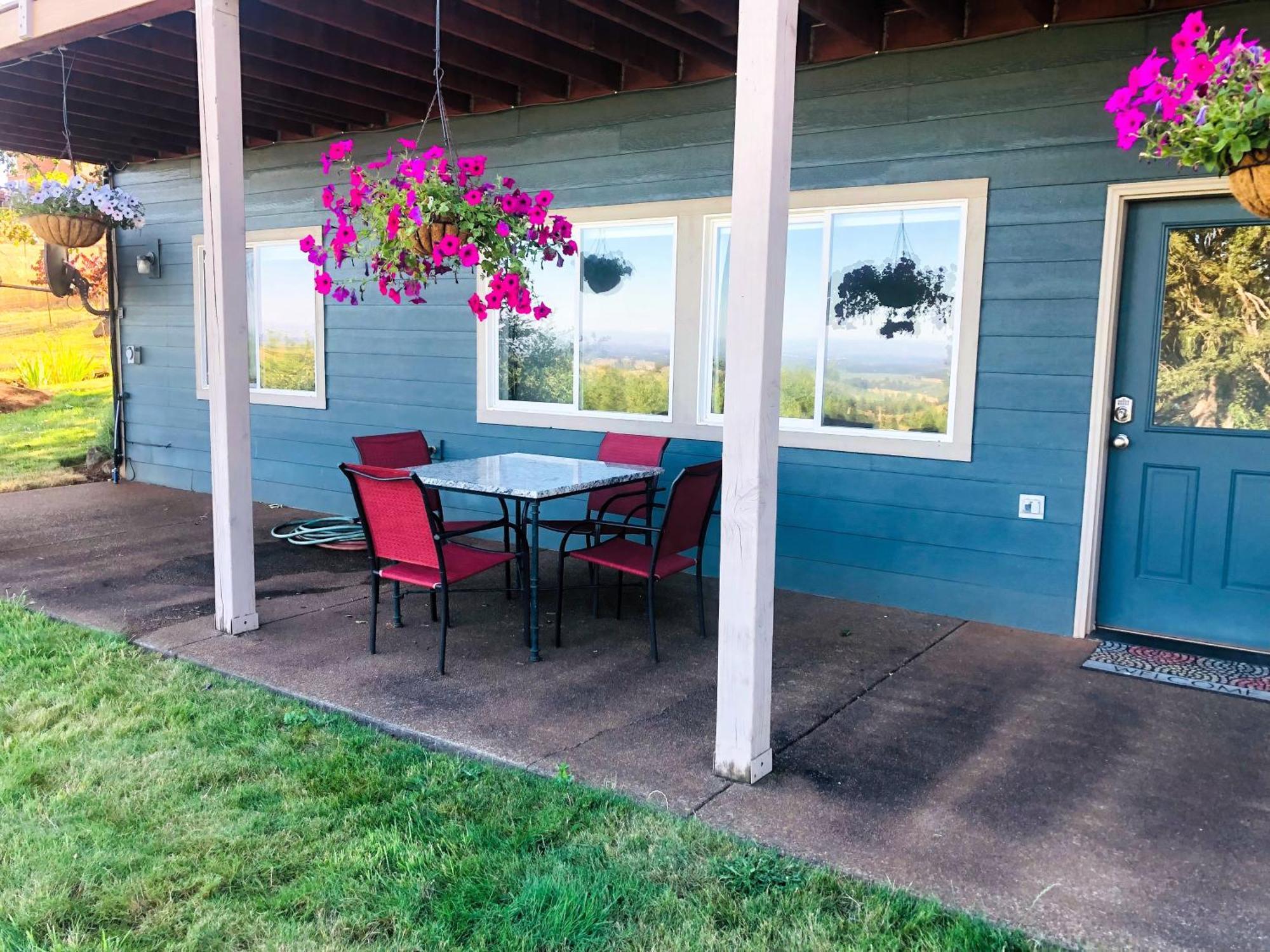 2 Bedroom Suite: Views, Private Entrance, Evchgr Amity Kültér fotó